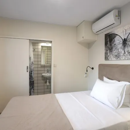 Spacious 3bdr With Monumental View *