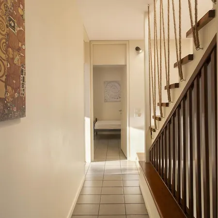 Spacious 3bdr With Monumental View Athens